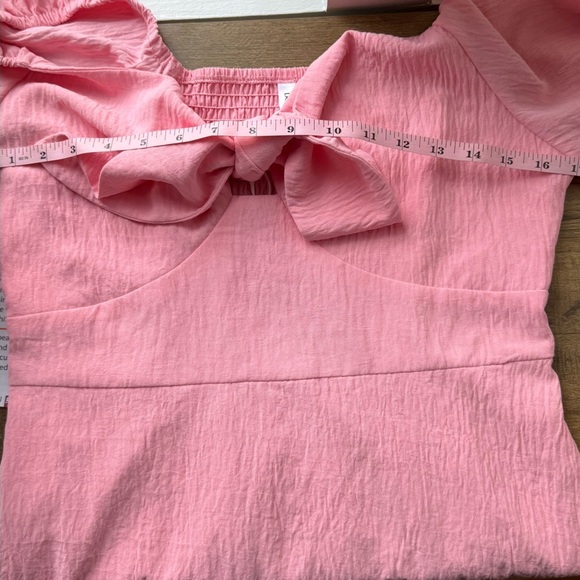 Dokotoo Pink Mini Dress V Neck Short Sleeve Tie Back Dress Size M - Picture 2 of 9